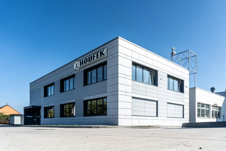 Prevetrávaná fasáda DEKMETAL s dôrazom na detail a precízne spracovanie