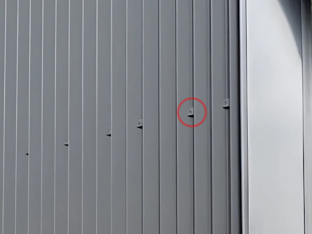 Detail podložky pre fasádny profil SEGA
