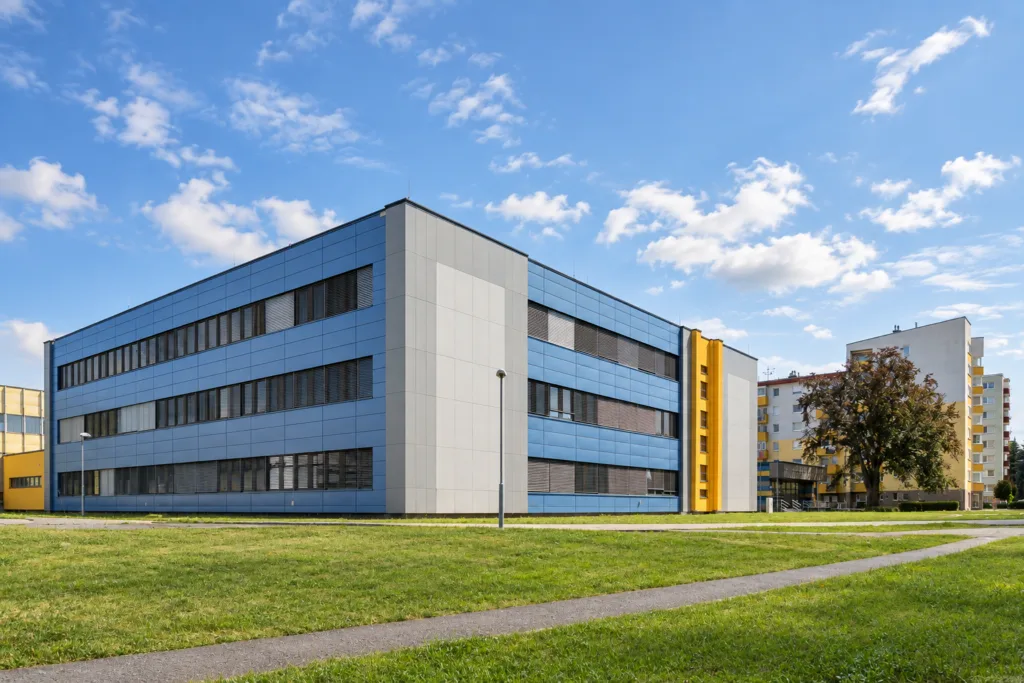 Prevetrávané fasády DEKMETAL - ASB-CORTEN
